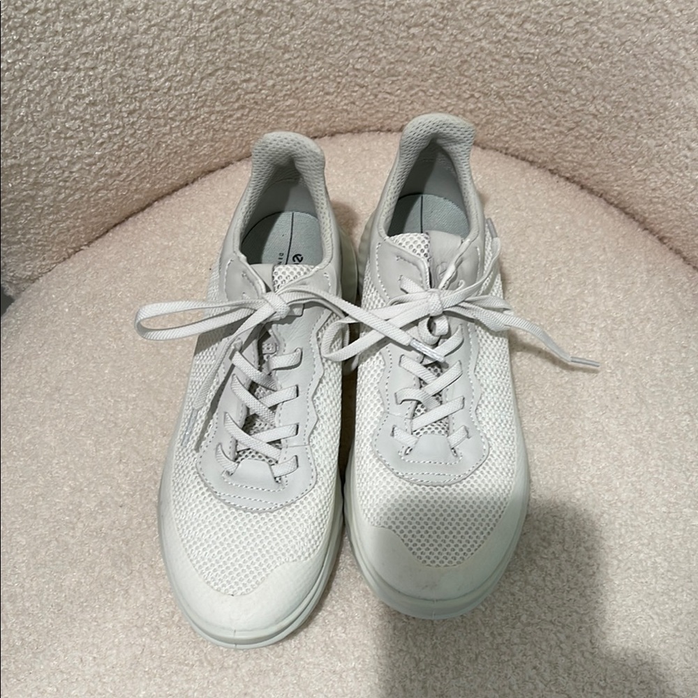 Ecco Women's Athletic Shoes - White 38 eu